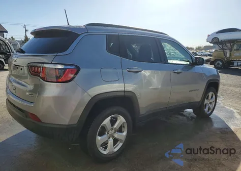 2020 Jeep Compass Latitude z USA, uszkodzony, nr VIN 3C4NJDBB5LT164571
